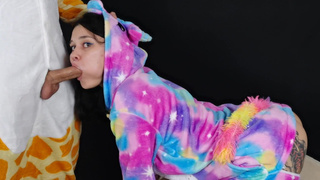 Секс в кигуруми: волшебный минетик от пушистой киски