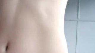 Искусство соблазна: откровенное селфи-видео