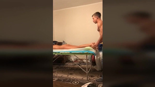 Юная пара снимает горячее видео на скрытую камеру