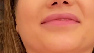 Сочные ролики из Snapchat про жесткий секс