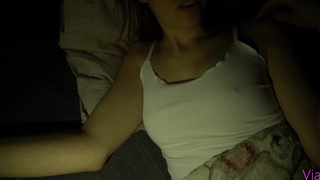 Тайные игры брата и сестры пока родители спят