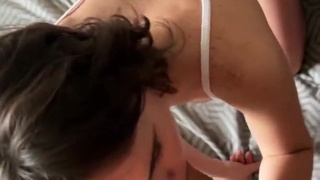 Интимное видео с любимым - жесткий секс в позе раком